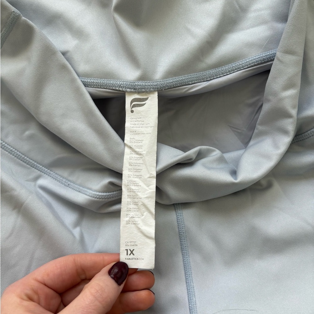 Fabletics | PureLuxe High-Waisted Iridescent 7/8 Legging - Picture 6 of 6
